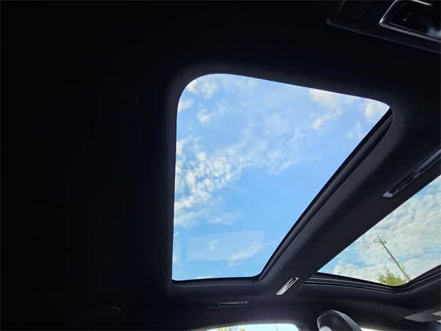 Thumbnail: 2026 Mercedes-Benz EQS - 21