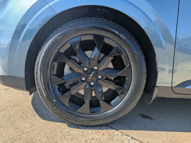 Thumbnail: 2024 Kia Carnival - 13