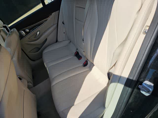 Thumbnail: 2017 Mercedes-Benz E-Class - 19