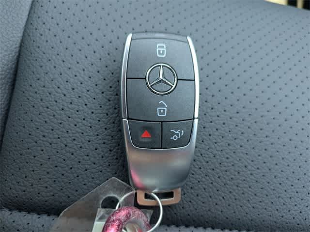 Thumbnail: 2025 Mercedes-Benz GLS - 34