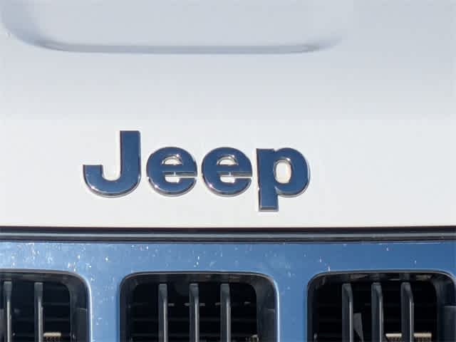 Thumbnail: 2013 Jeep Grand Cherokee - 11