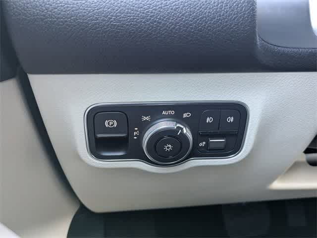 Thumbnail: 2025 Mercedes-Benz GLB - 26