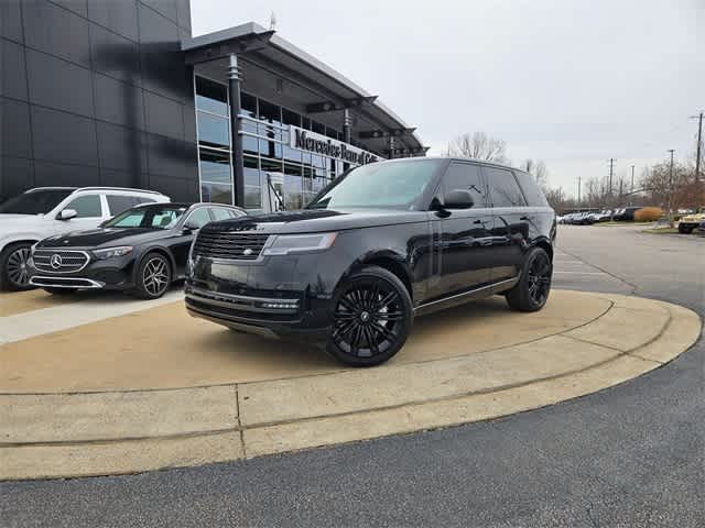 2025 Land Rover Range Rover SE's photo