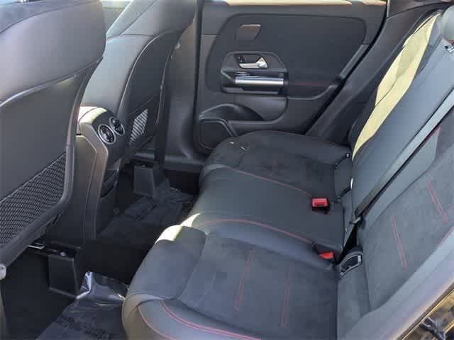 2025 Mercedes-Benz GLA 250 4