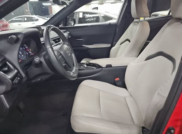 Thumbnail: 2022 Lexus UX - 4