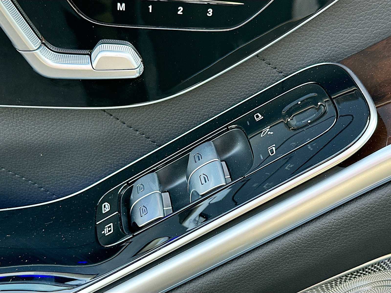 Thumbnail: 2026 Mercedes-Benz S-Class - 18