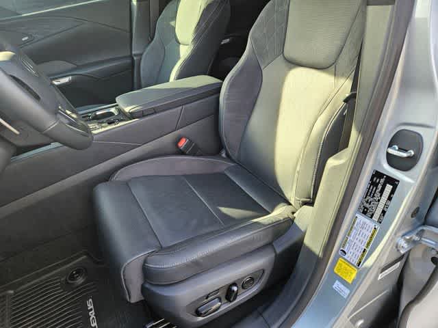 Thumbnail: 2023 Lexus RX - 14