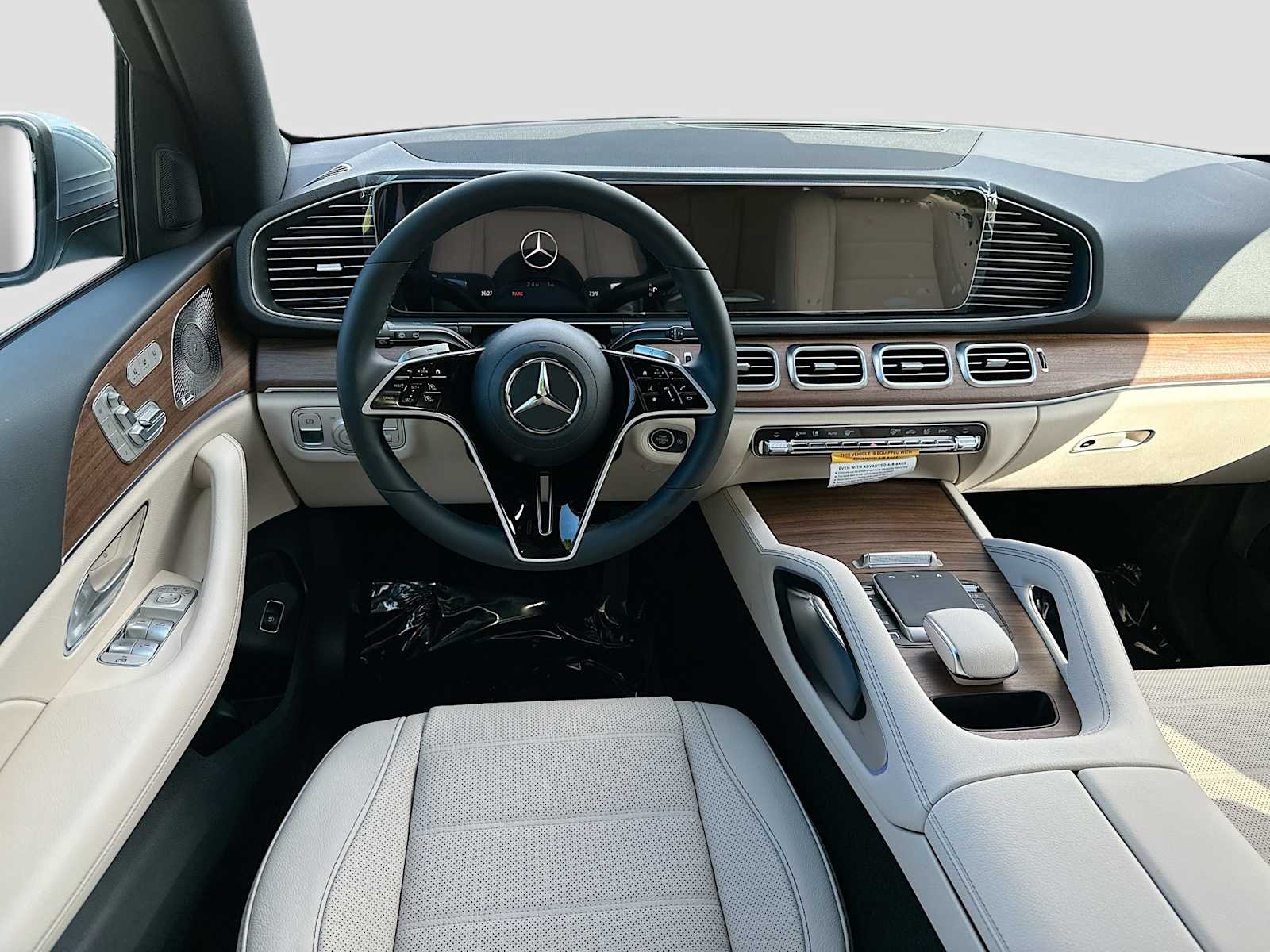 Thumbnail: 2026 Mercedes-Benz GLE - 24