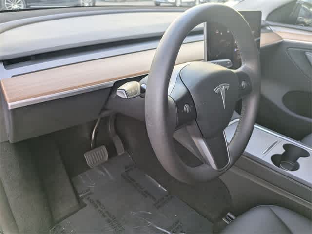 Thumbnail: 2023 Tesla Model Y - 10