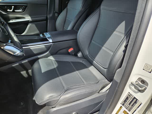 Thumbnail: 2025 Mercedes-Benz GLC - 15