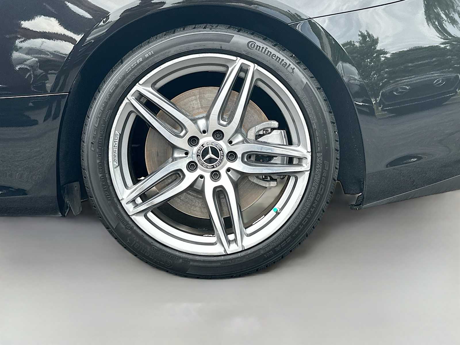 Thumbnail: 2020 Mercedes-Benz E-Class - 32