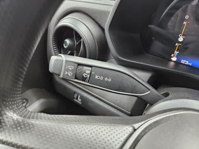 Thumbnail: 2023 Chevrolet Colorado - 25