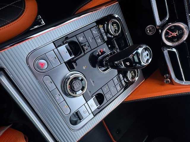 Thumbnail: 2024 Bentley Flying Spur - 22