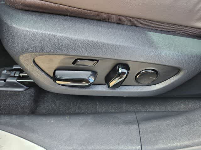 Thumbnail: 2025 Lexus RX - 16