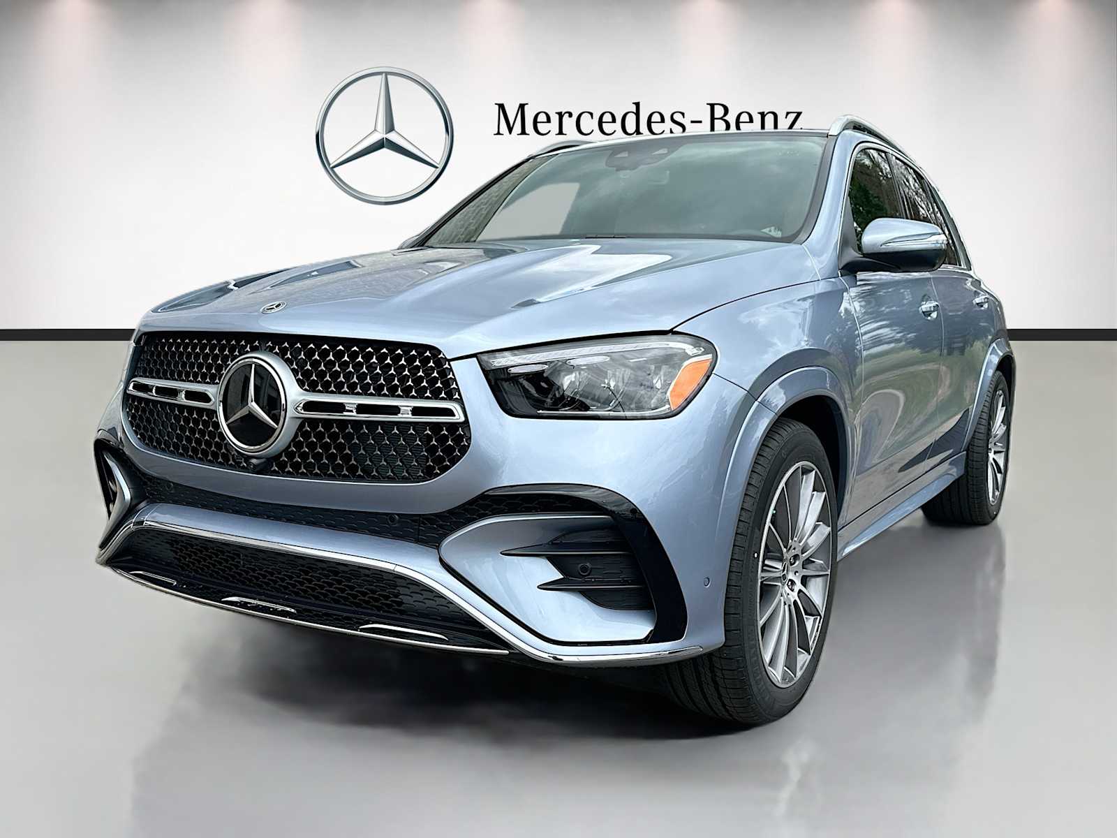 Thumbnail: 2026 Mercedes-Benz GLE - 1