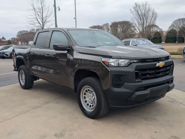 Thumbnail: 2023 Chevrolet Colorado - 3