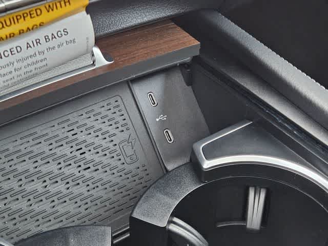 Thumbnail: 2026 Mercedes-Benz GLE - 31