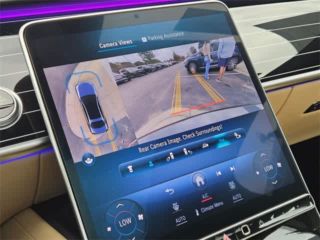 Thumbnail: 2024 Mercedes-Benz S-Class - 32