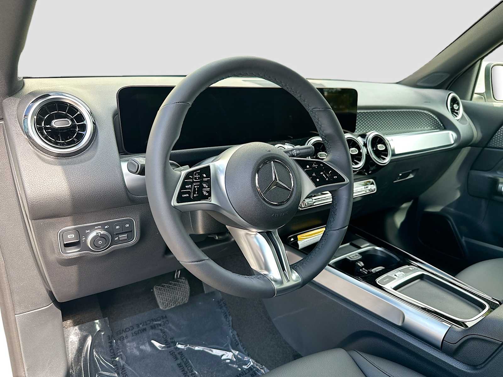 Thumbnail: 2026 Mercedes-Benz GLB - 9