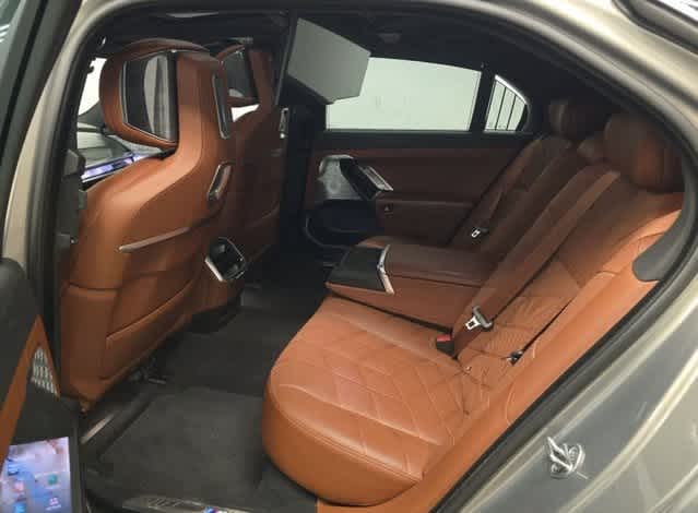 Thumbnail: 2023 BMW 7 Series - 5