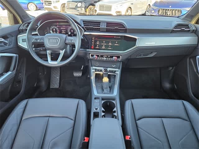 Thumbnail: 2025 Audi Q3 - 15