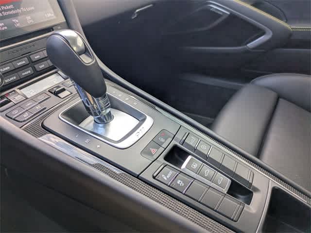 Thumbnail: 2019 Porsche 911 - 32