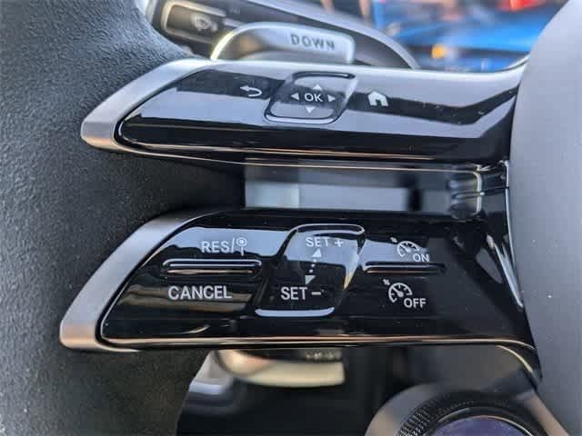 Thumbnail: 2025 Mercedes-Benz GLE - 17