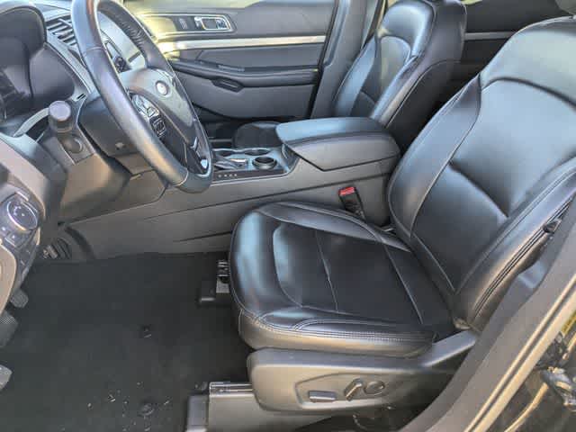 Thumbnail: 2019 Ford Explorer - 14