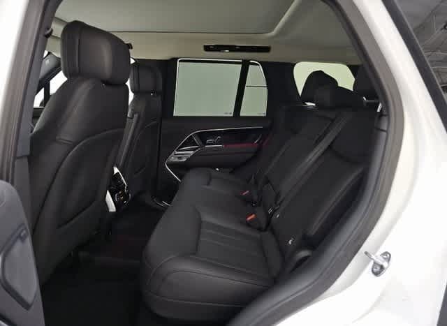 Thumbnail: 2023 Land Rover Range Rover - 4