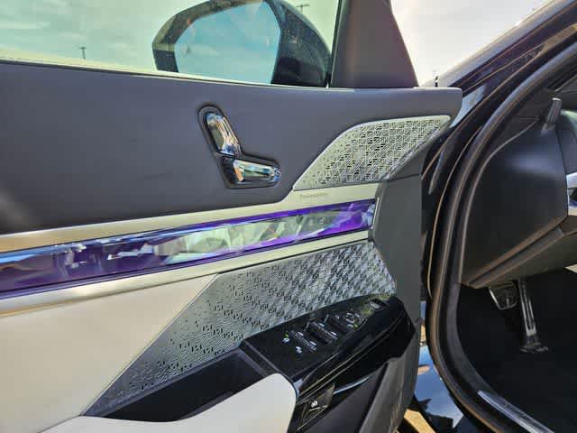 Thumbnail: 2025 BMW 7 Series - 16