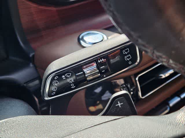 Thumbnail: 2022 Lincoln Aviator - 26