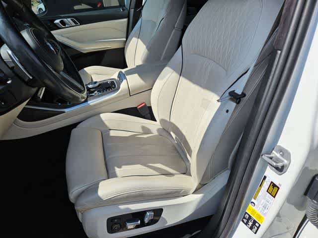 Thumbnail: 2024 BMW X7 - 15