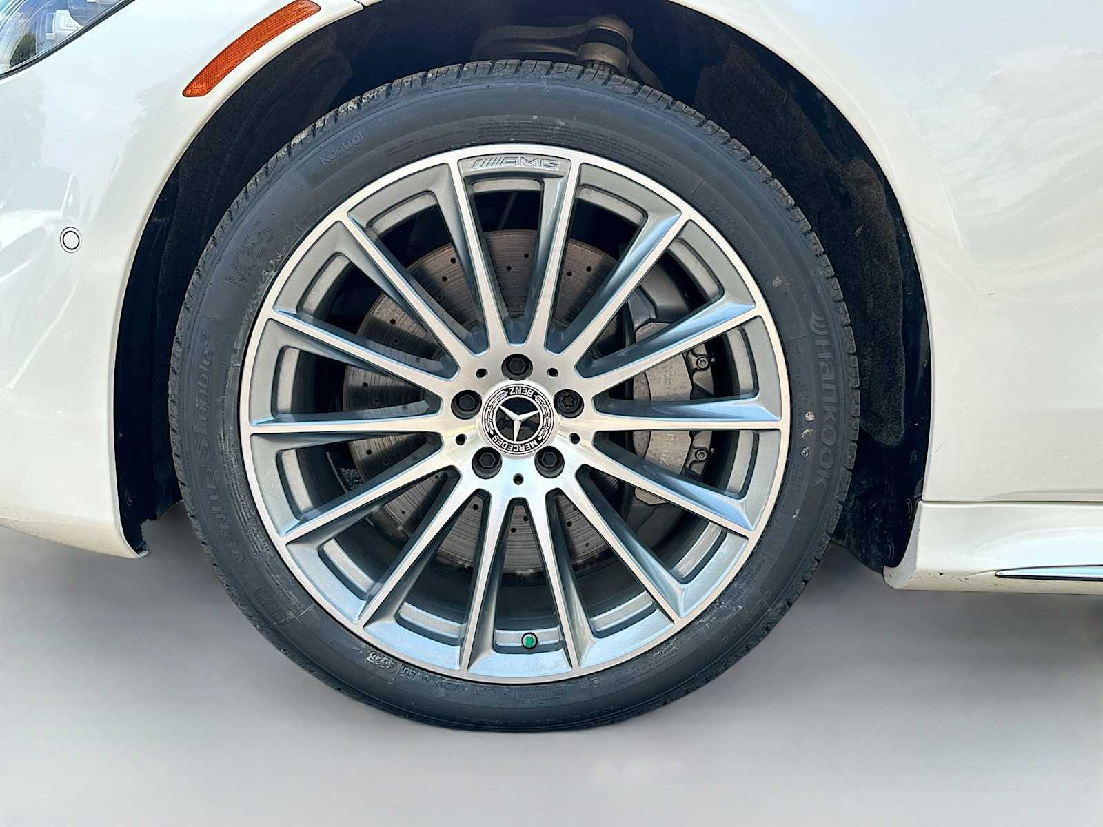 Thumbnail: 2023 Mercedes-Benz S-Class - 32