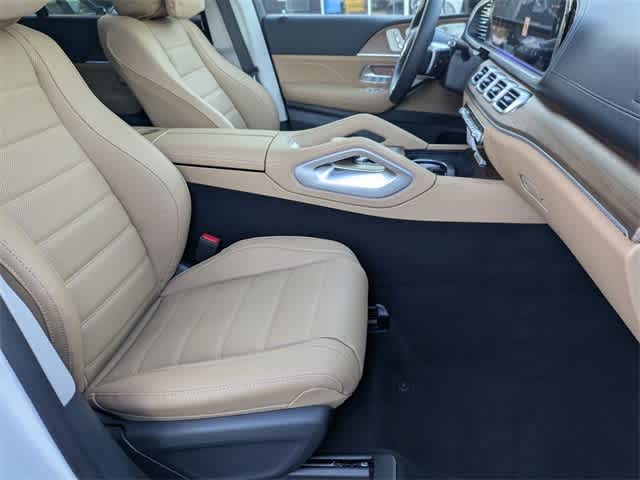 Thumbnail: 2026 Mercedes-Benz GLS - 22