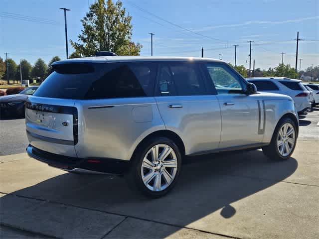 Thumbnail: 2023 Land Rover Range Rover - 7