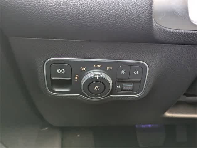 Thumbnail: 2025 Mercedes-Benz GLB - 26