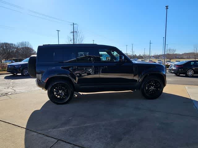 Thumbnail: 2025 Land Rover Defender - 10