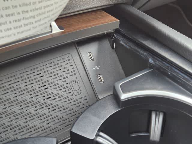 Thumbnail: 2026 Mercedes-Benz GLE - 34