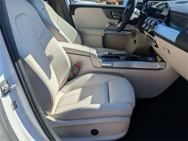 Thumbnail: 2025 Mercedes-Benz GLB - 10