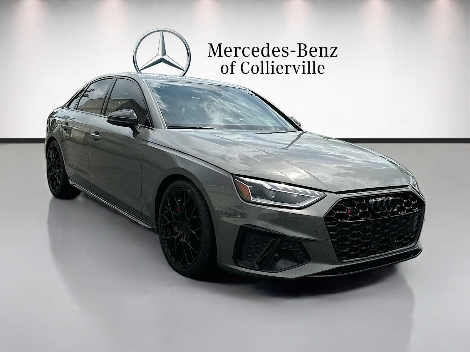 Thumbnail: 2023 Audi S4 - 3