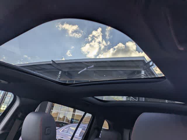 Thumbnail: 2026 Mercedes-Benz GLB - 22