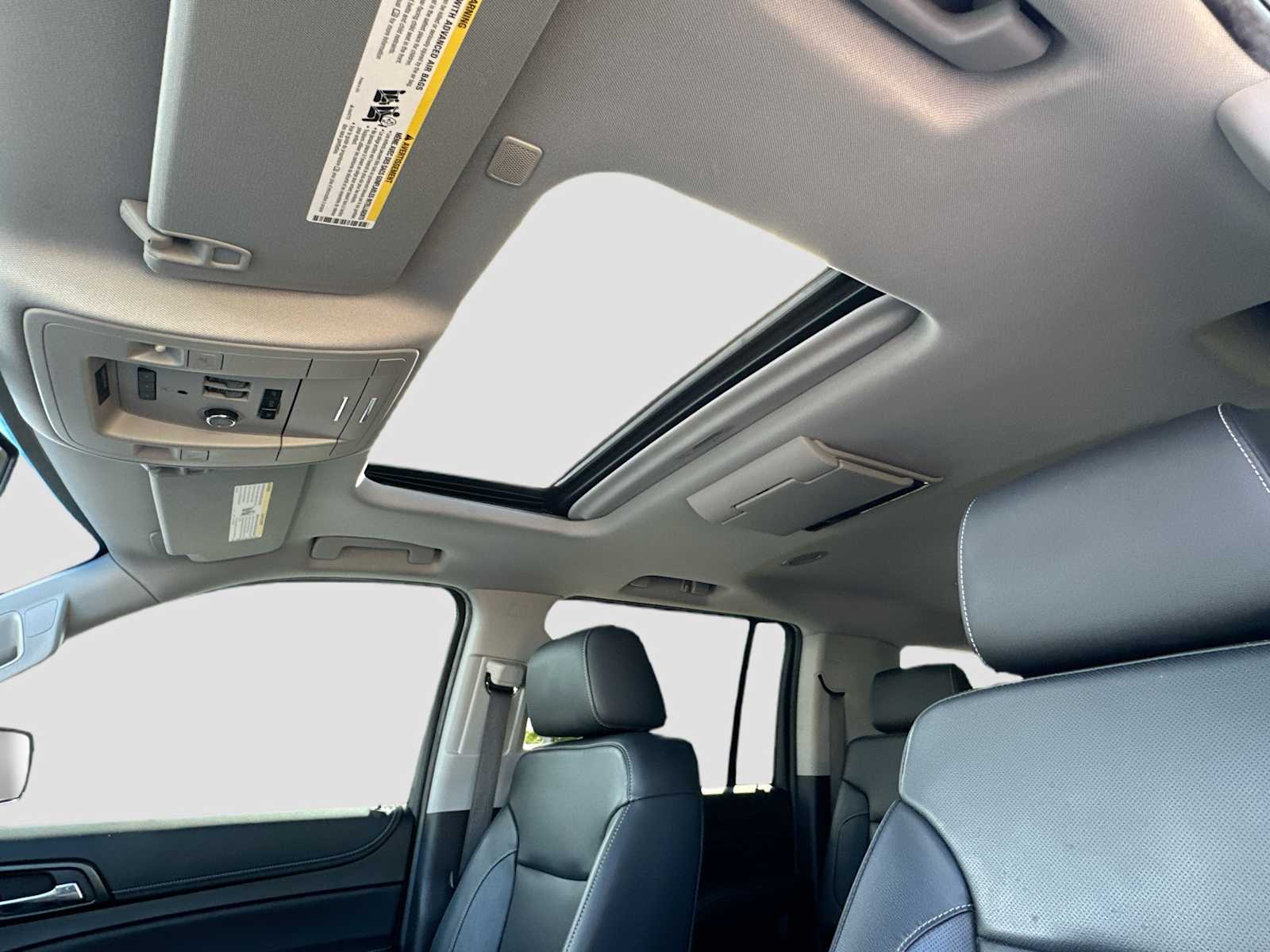 Thumbnail: 2019 GMC Yukon XL - 23