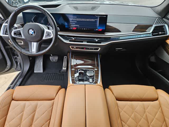 Thumbnail: 2026 BMW X7 - 19