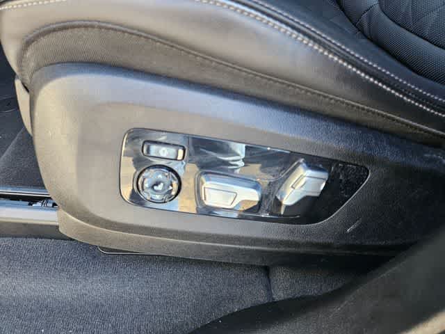 Thumbnail: 2025 BMW X7 - 16