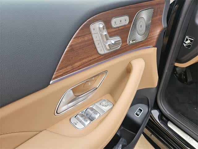 Thumbnail: 2026 Mercedes-Benz GLE - 15