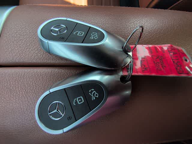 Thumbnail: 2024 Mercedes-Benz C-Class - 35