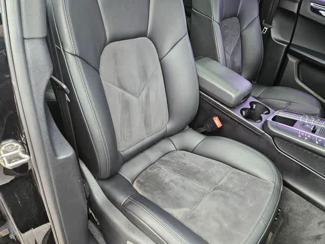 Thumbnail: 2020 Porsche Macan - 21