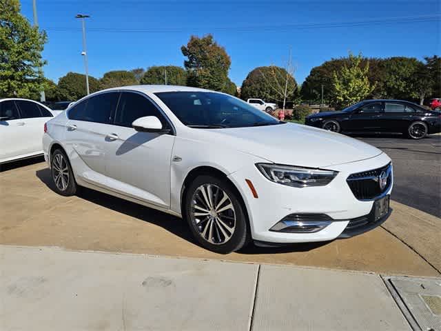 Thumbnail: 2019 Buick Regal - 2