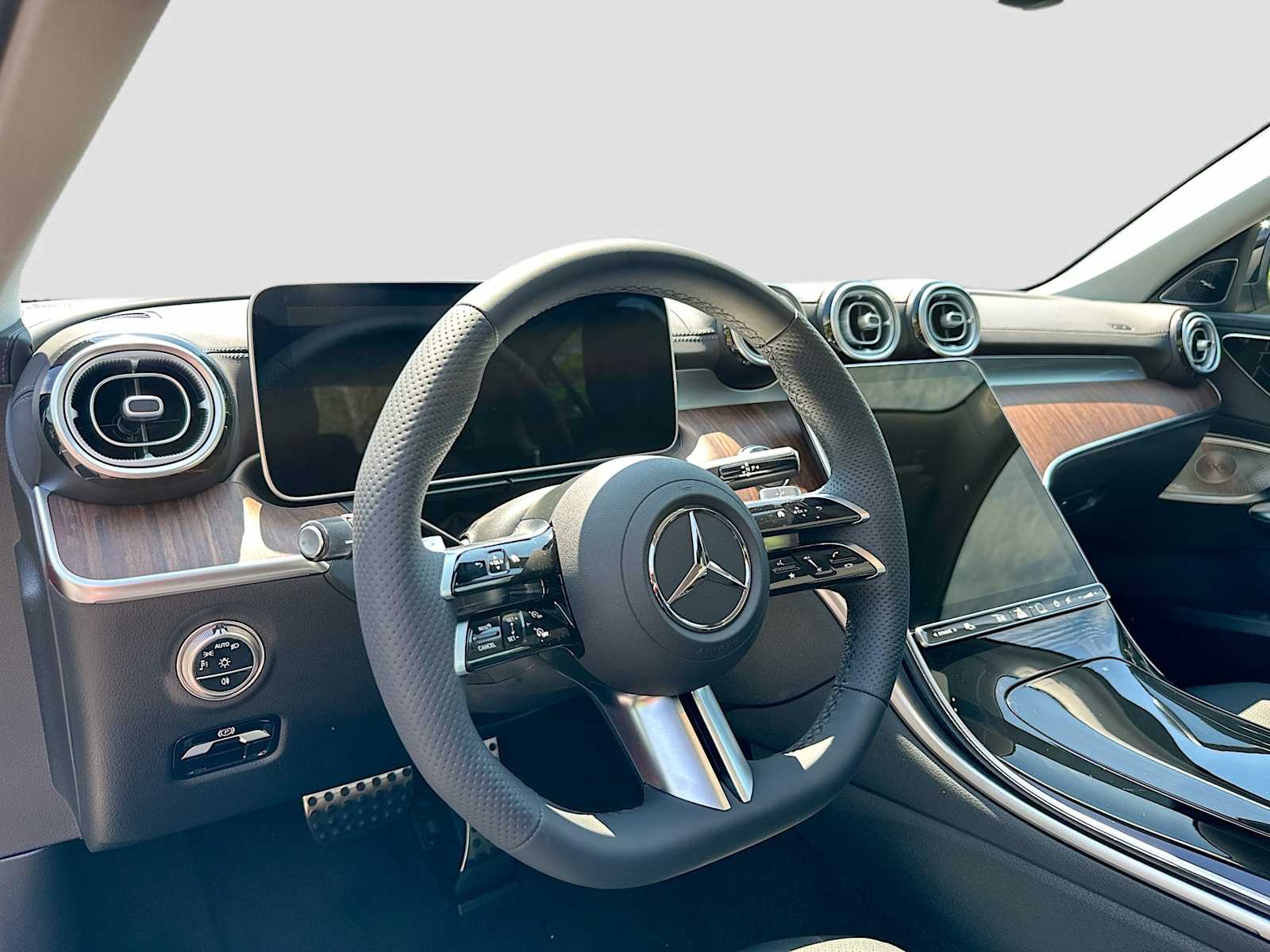 Thumbnail: 2026 Mercedes-Benz C-Class - 9
