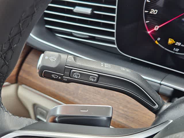 Thumbnail: 2026 Mercedes-Benz GLE - 28